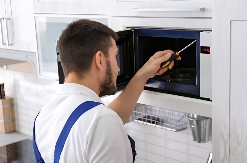 Buld-in Microwave Repair in Miami